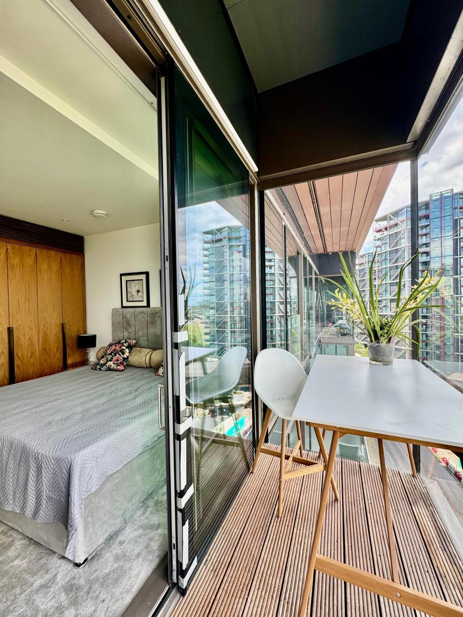 River Panorama Central London 2 Bedroom New Development Екстер'єр фото