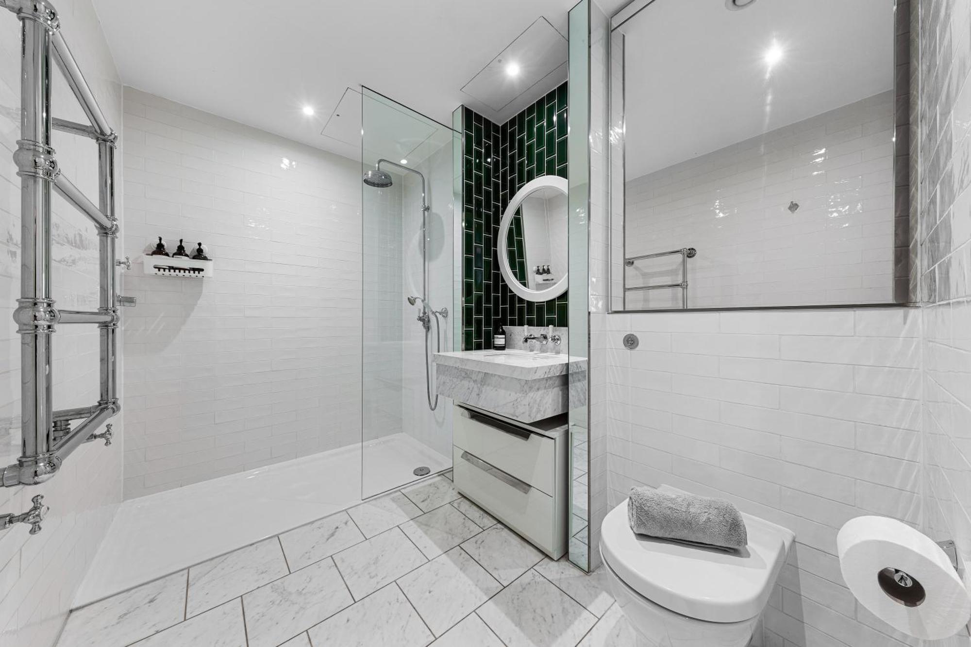 River Panorama Central London 2 Bedroom New Development Екстер'єр фото